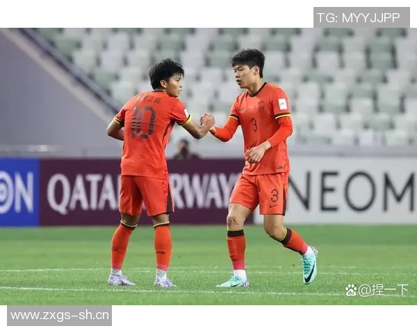 亚洲杯决赛激战正酣，谁能笑到最后捧起荣耀之杯？